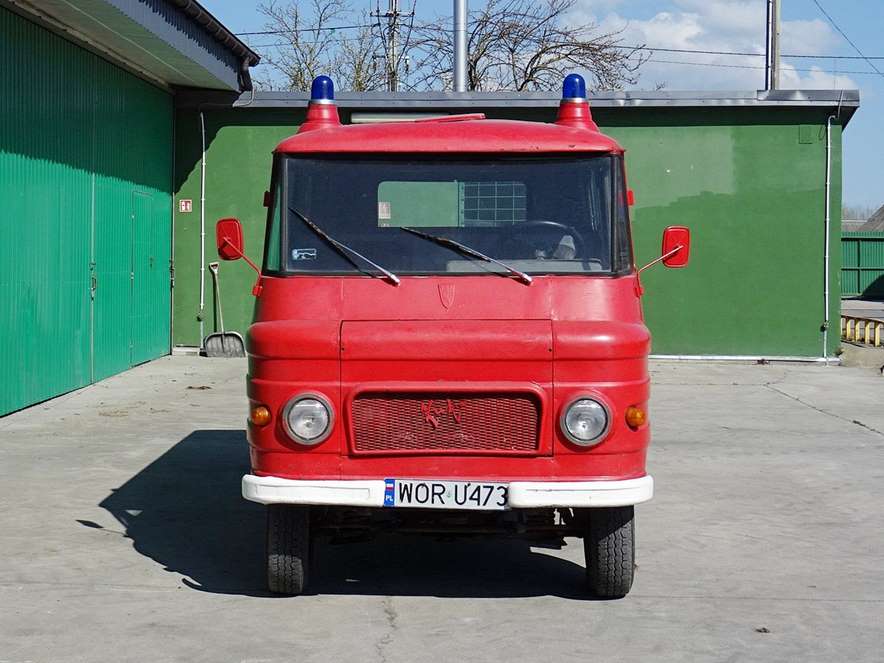 fs-lublin a15 żuk     1969/              Auto w renowacji